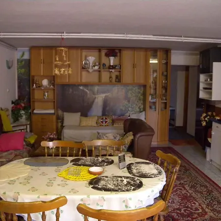 1 * Balatonbereny