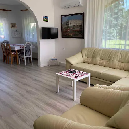 شقة Apartment In Balatonbereny - Balaton 18046