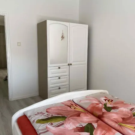 1 Balatonbereny