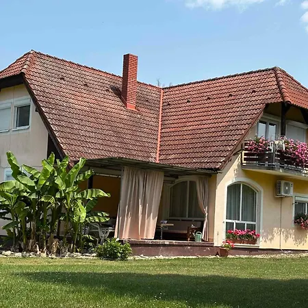 In - Balaton 18046 Balatonberény